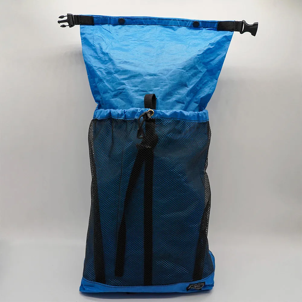 Ajito Fabrics STAG BEETLE 容量21L DCFハイブリッド ブルー