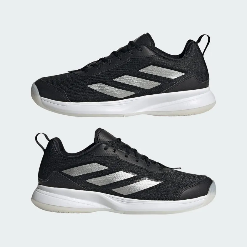 AVAFLASH LOW TENNIS SHOES