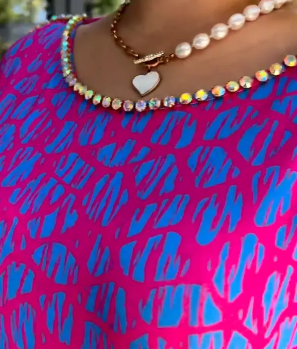 Bettina - Fashionable Dress with Print