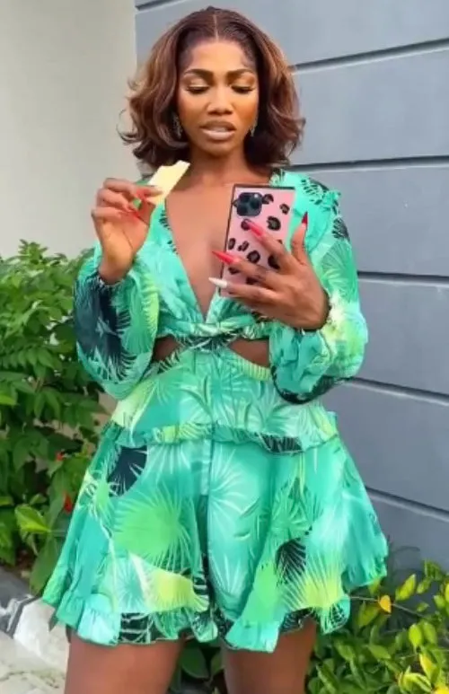 Chic Printed V-Neck Hollow Long-Sleeve Top and Ruffled Skirt Pants Two-Piece Set