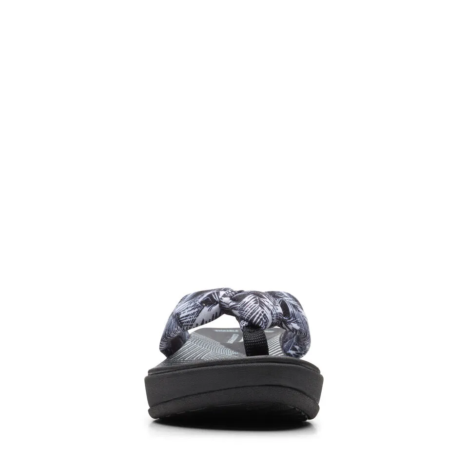 Clarks Women's Arla Glison BlackWhite Print 26167172