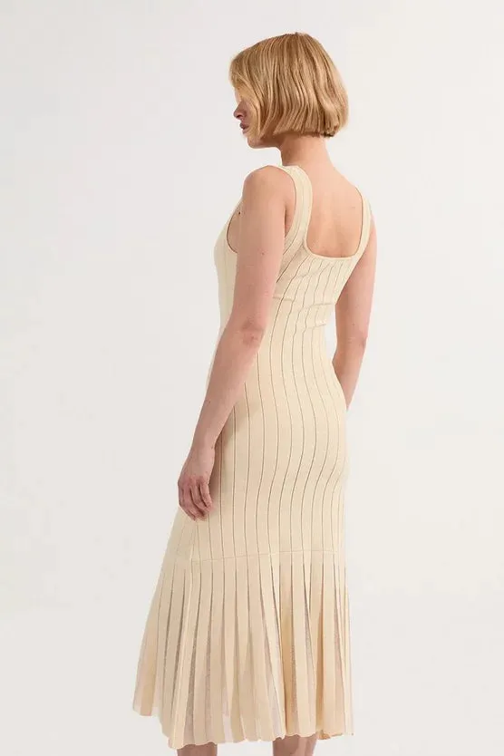 Compact Stretch Square Neck Knitted Flippy Dress