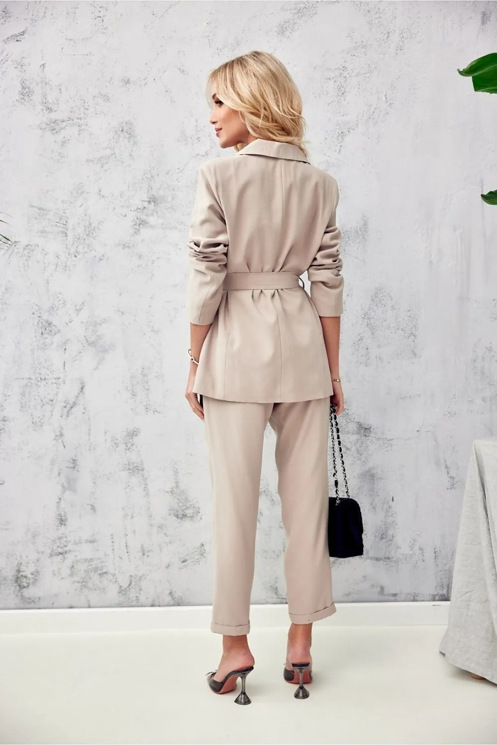 Elegant Turn-Up Straight-Leg Trousers