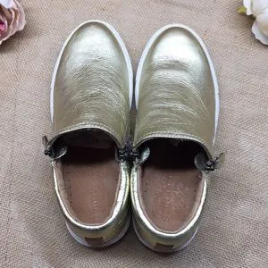 Gentle Souls by Kenneth Cole Sneakers Gold 5.5