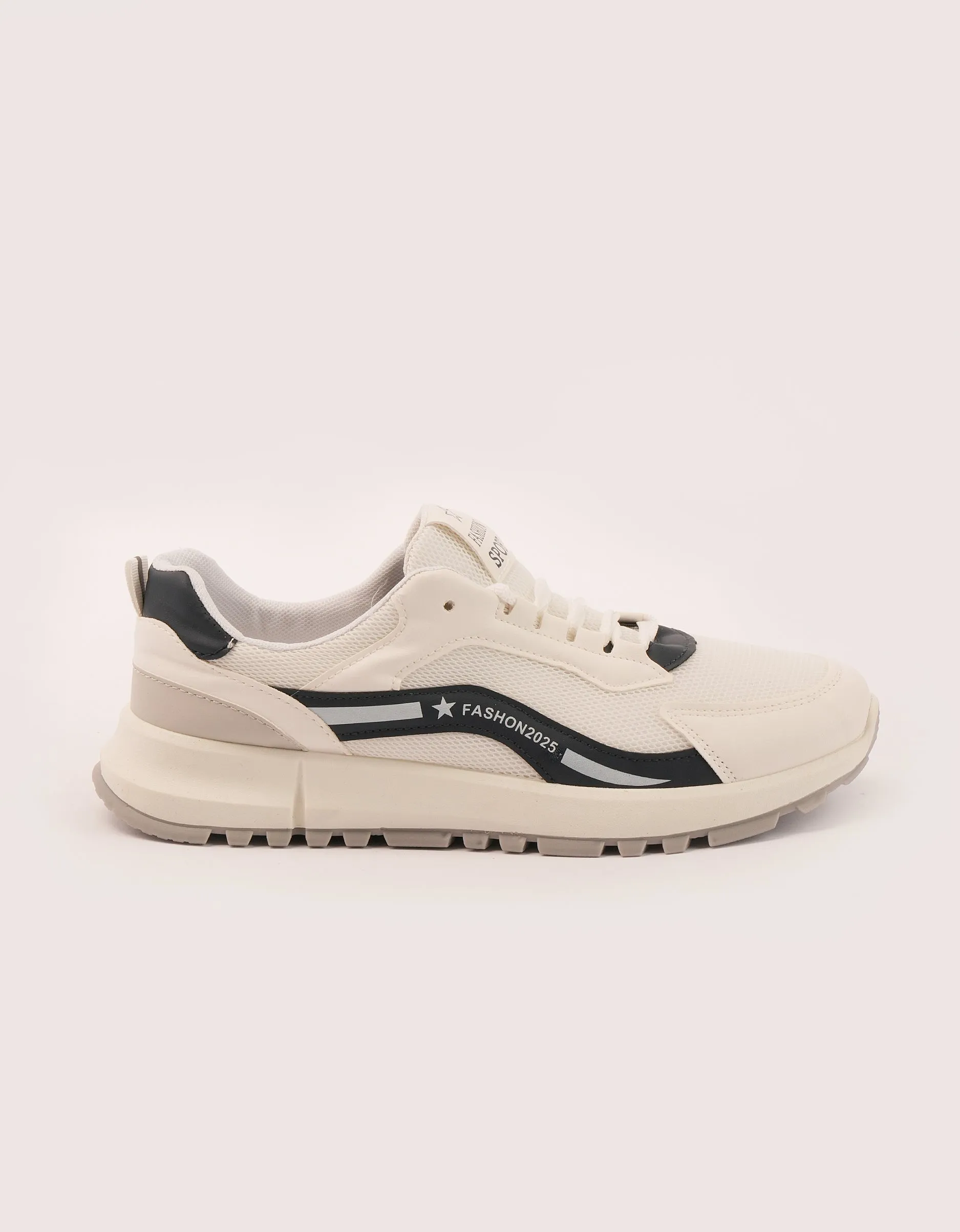 GripX Super Hike Sneakers