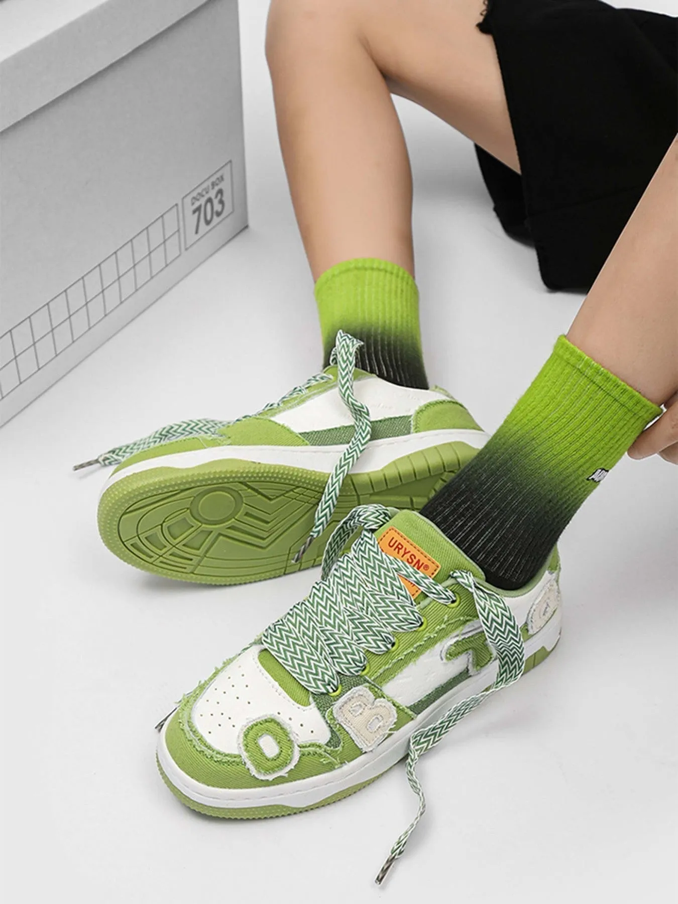 Kicksteria - Platform Casual Couple Sneakers