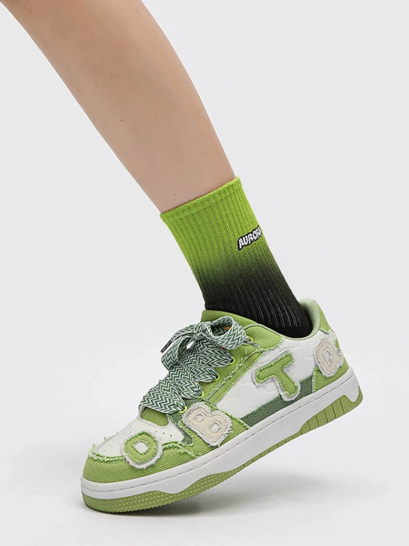 Kicksteria - Platform Casual Couple Sneakers