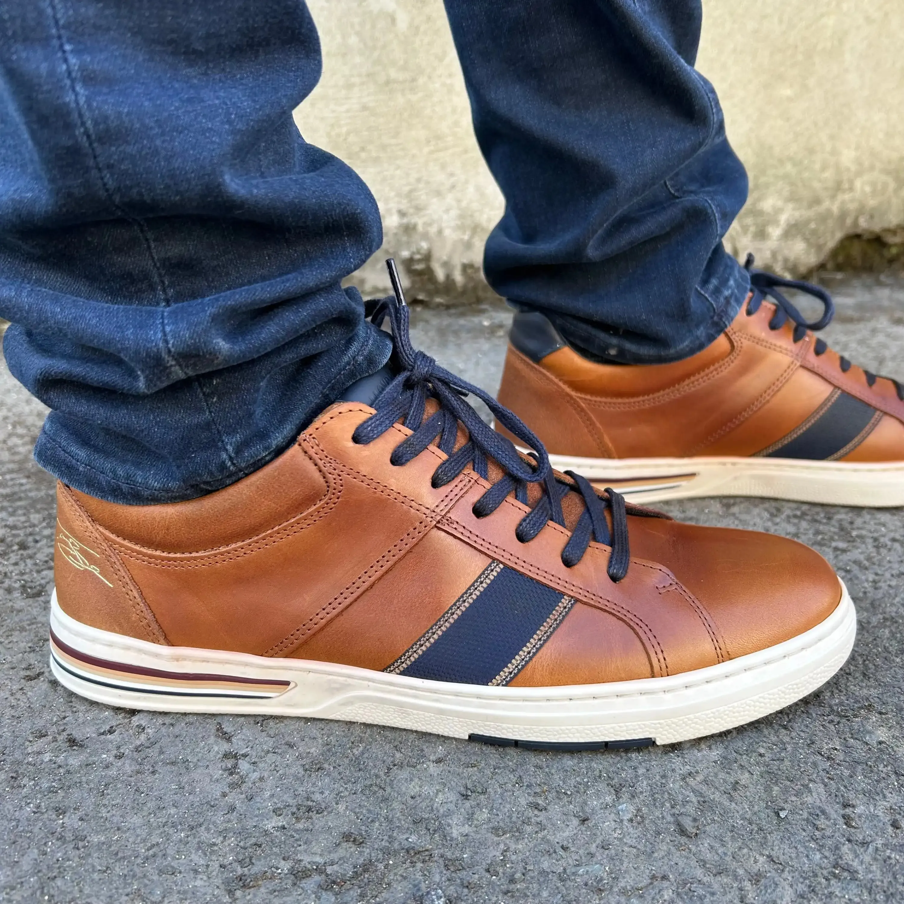 Lloyd & Pryce Mens Cima Sneakers Umber Tan