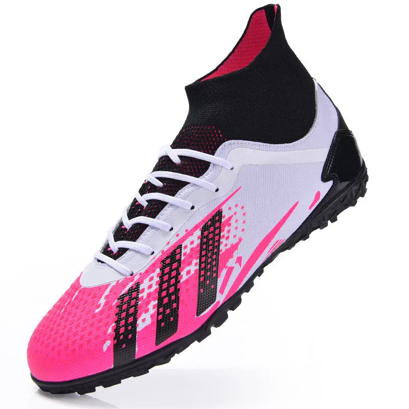 Mandarin Duck Shoes With Long Anils On Artificial Grass