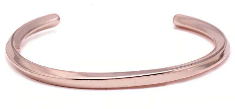 Minimalist Cuff x Swirl