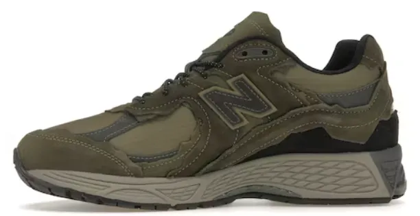 NEW BALANCE 2002R PROTECTION PACK DARK MOSS
