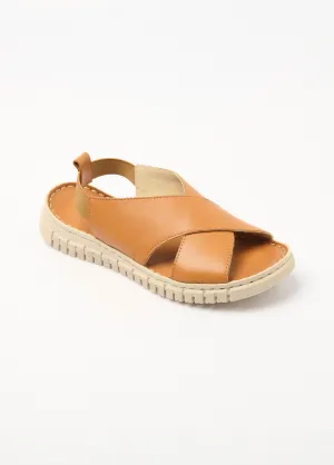 Non-slip sandals with wide crossed straps