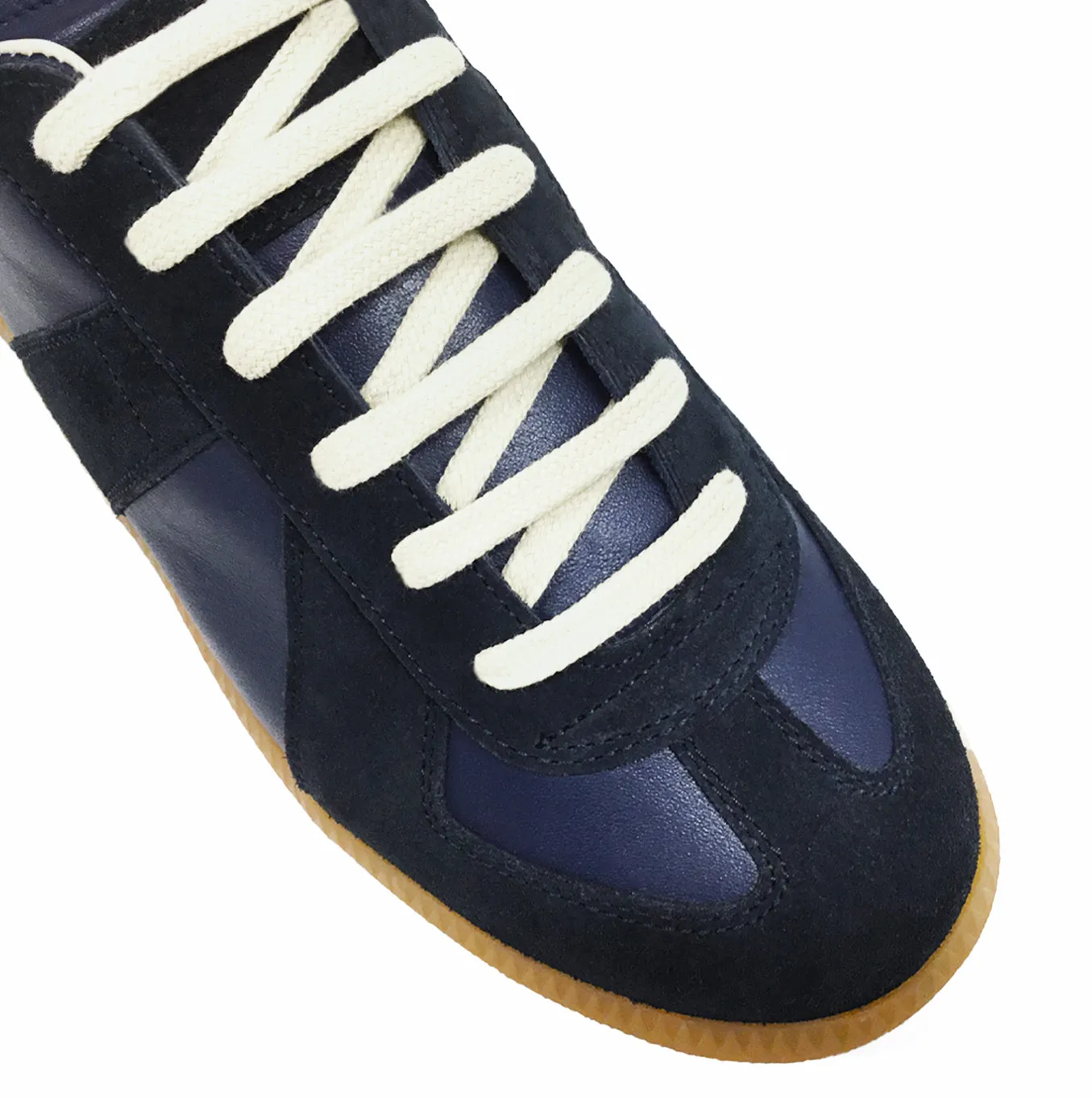 REPLICA SNEAKER