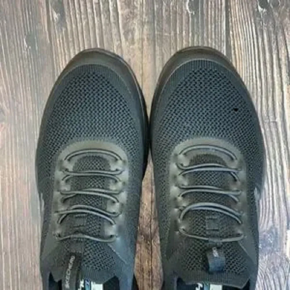 Skechers Black Memory Foam Mesh Knit Bungee Lace Athletic Sneaker 12