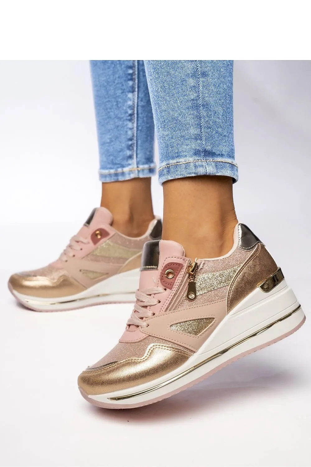 Sport Shoes Inello