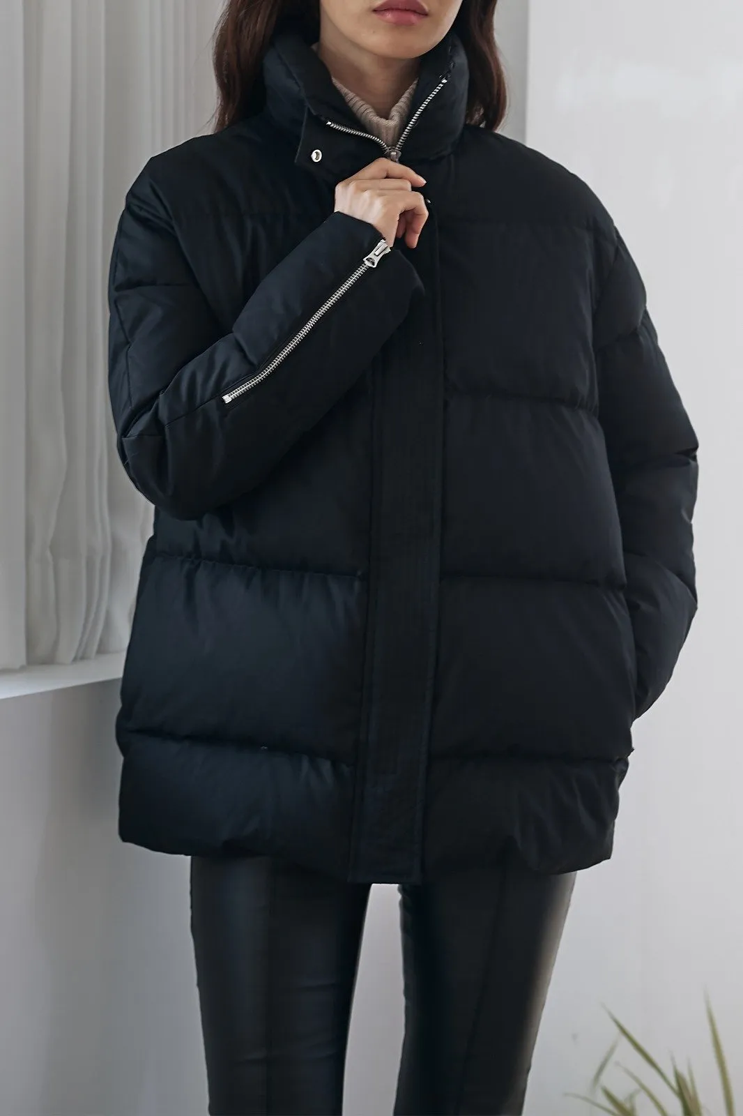 THE DOWN WRAP JACKET - BLACK
