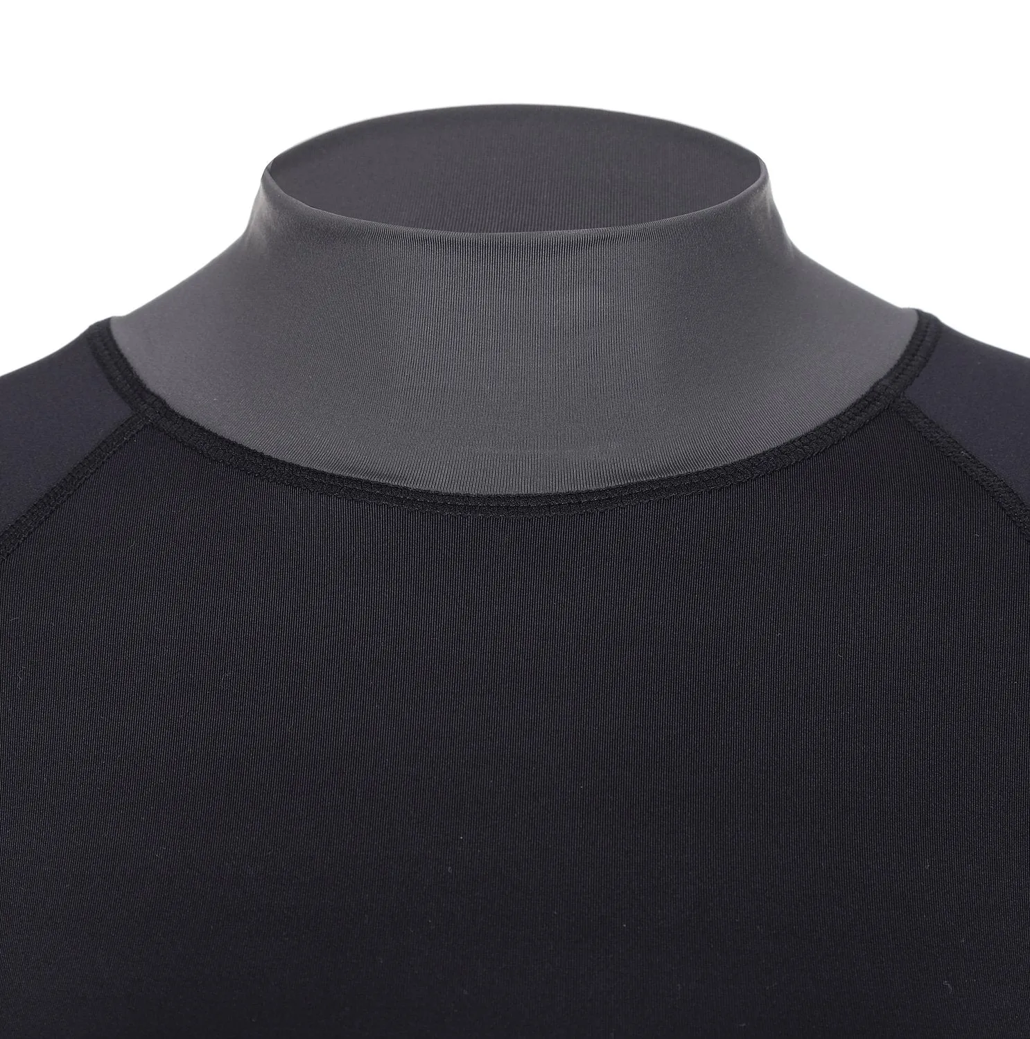 [Warehouse Sale] Beach Neck T-Shirt Black