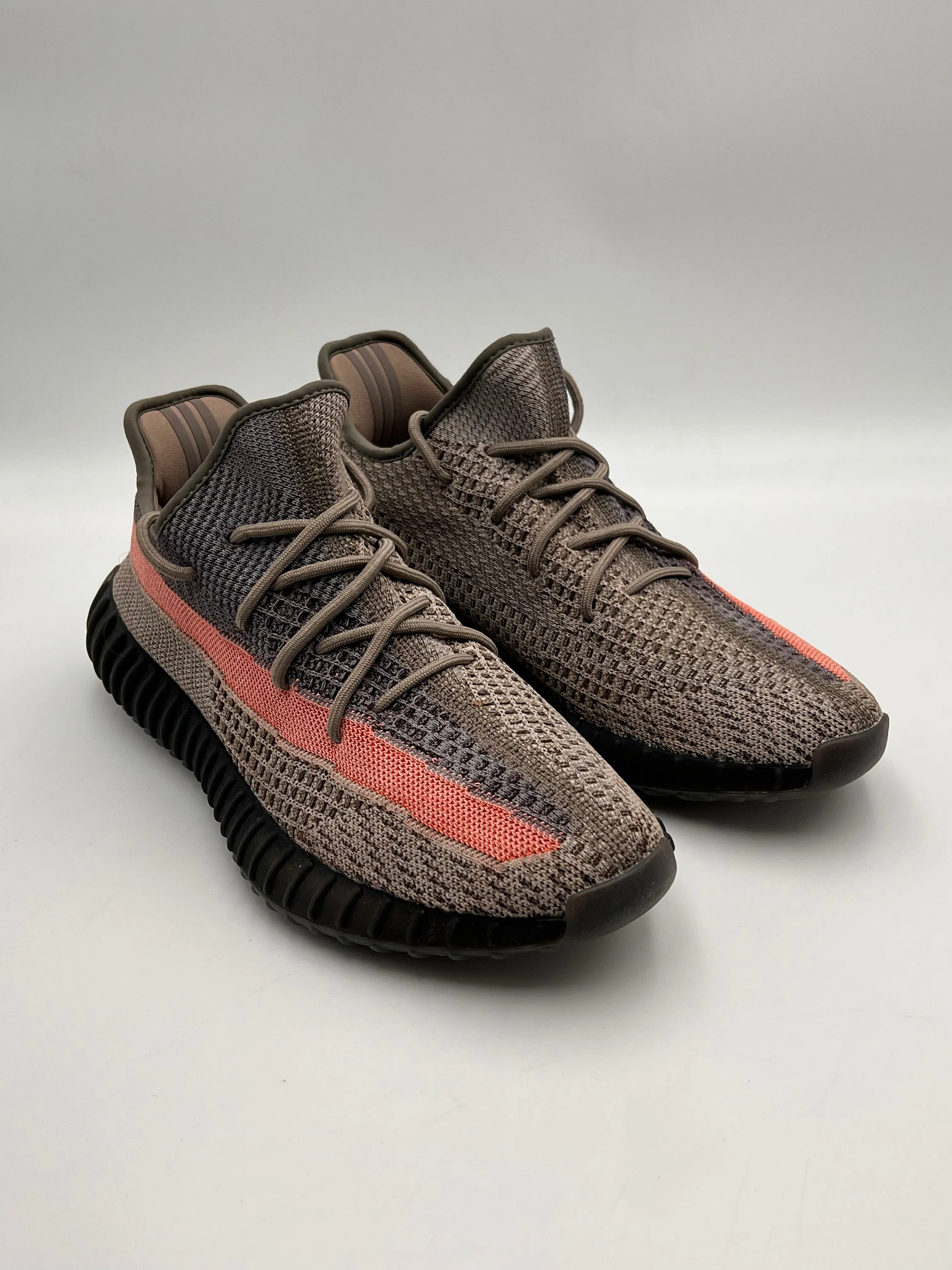 Yeezi Iconic Comfort Shoes